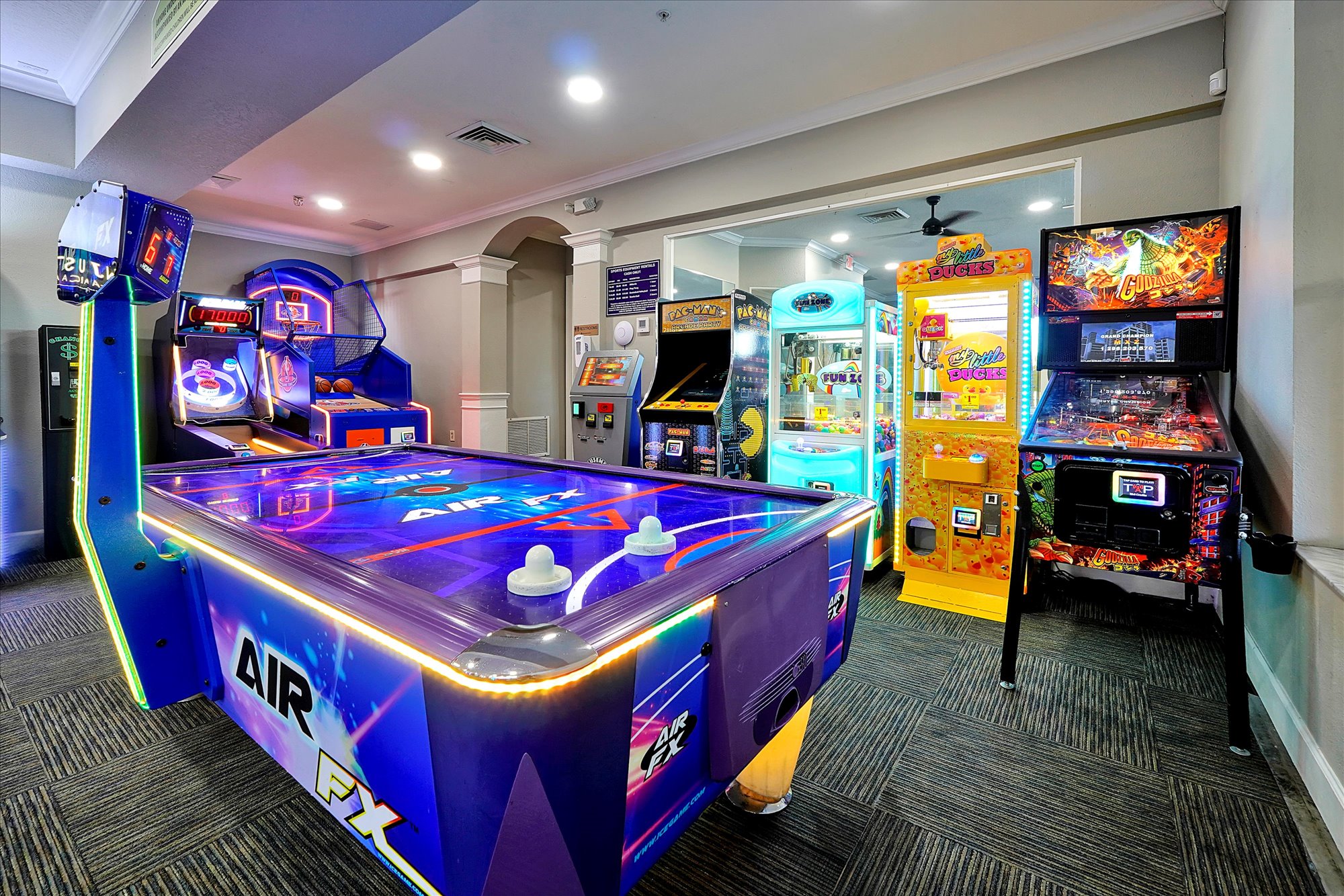 Windsor Hills With Teenagers: Space, Pools, Sports and Disney Access