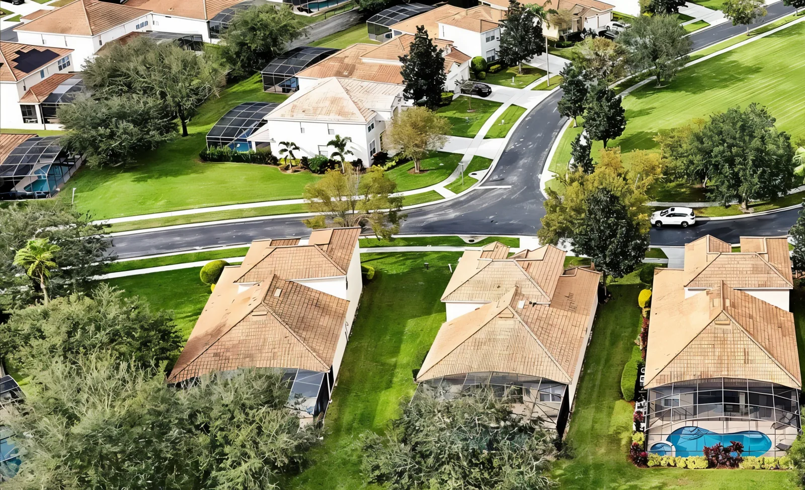 Aerial view of Windsor Hills Resort homes and streets