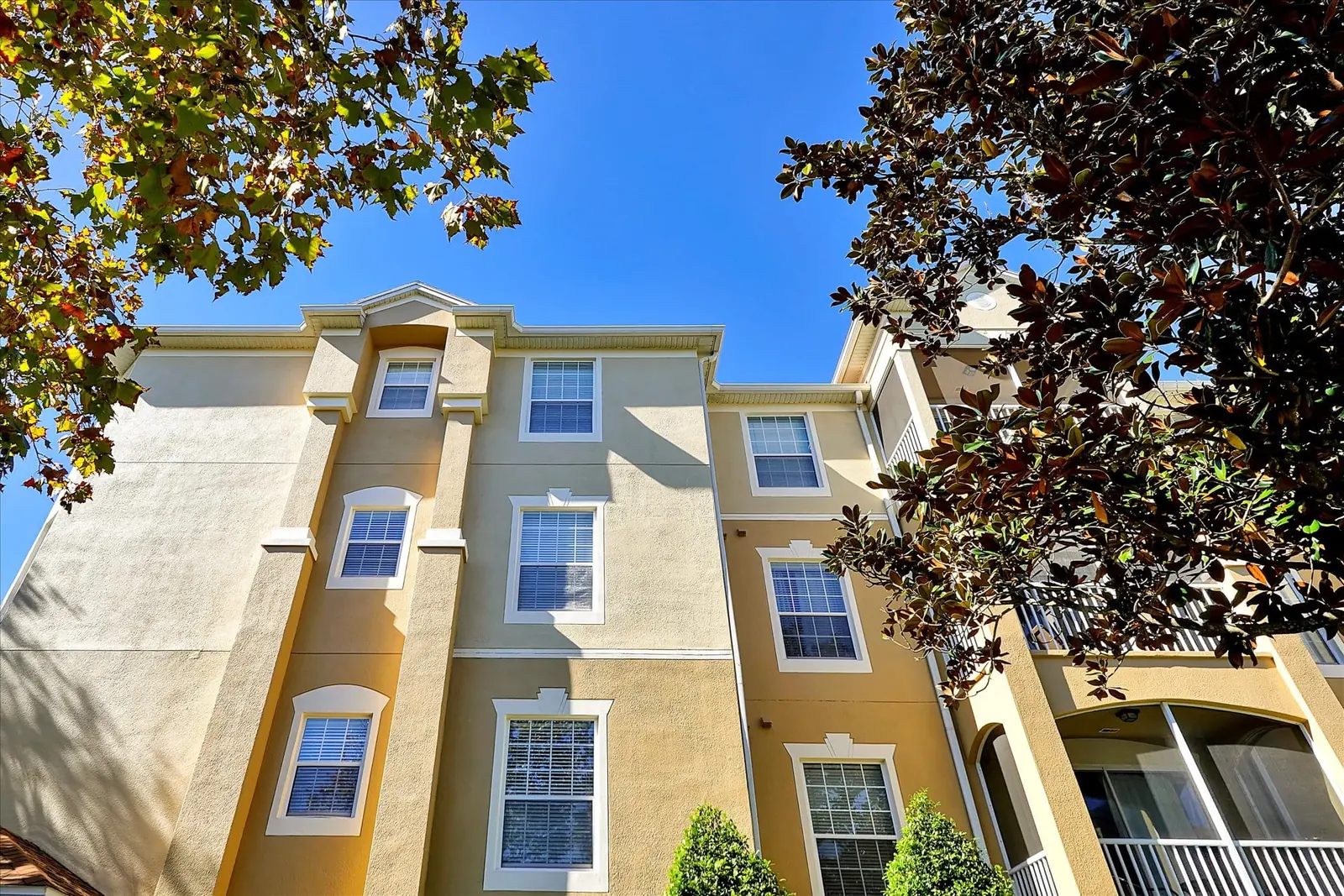 Windsor Hills vs Oakwater Resort: Budget Condo Stays Near Disney Compared
