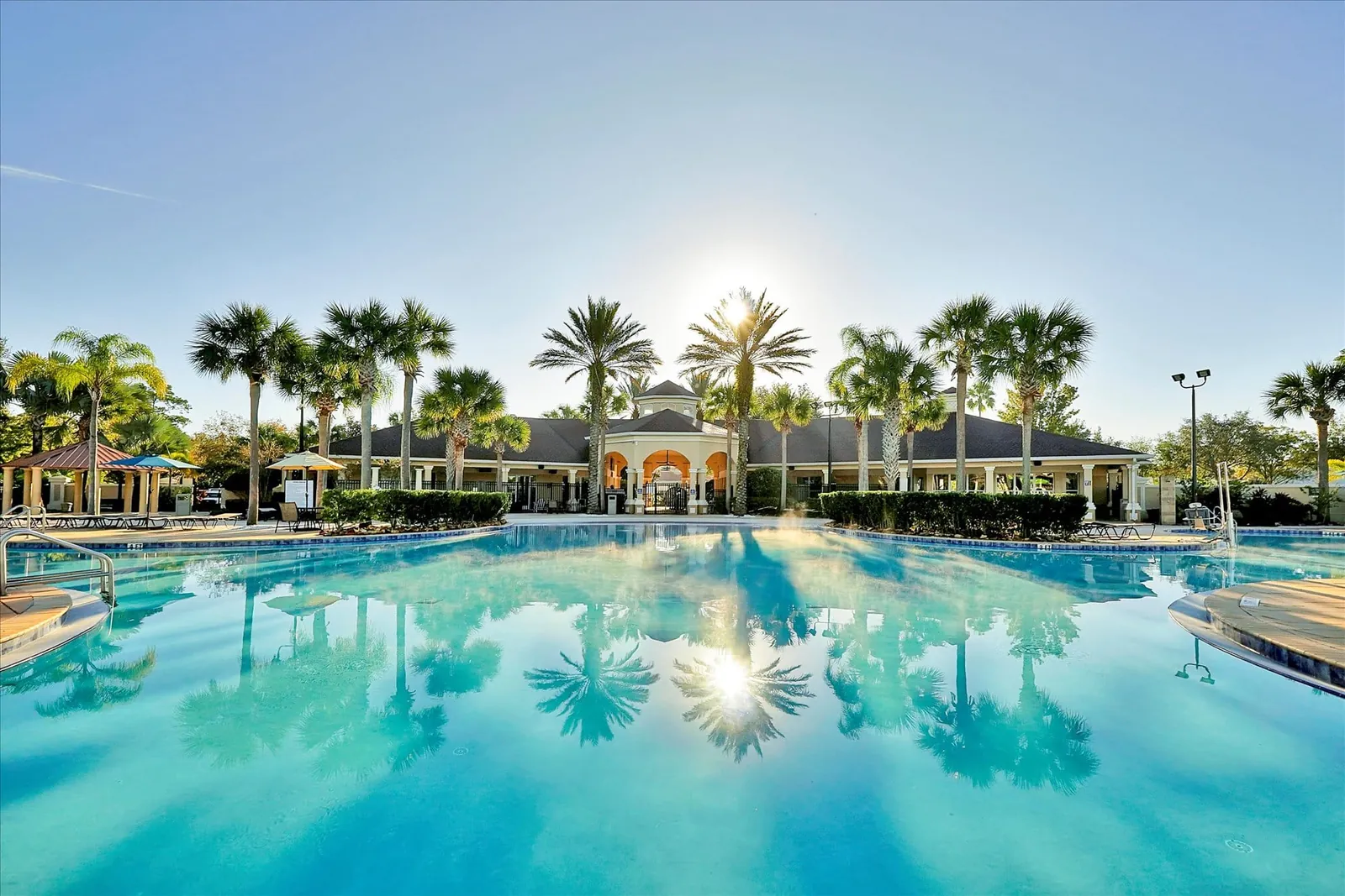 How Early Should Families Arrive at Disney World?