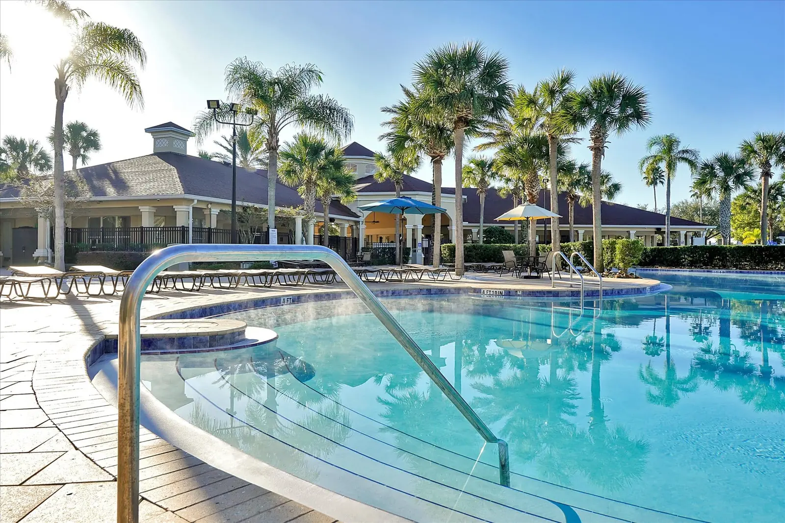 Driving to EPCOT: Parking and Arrival Tips