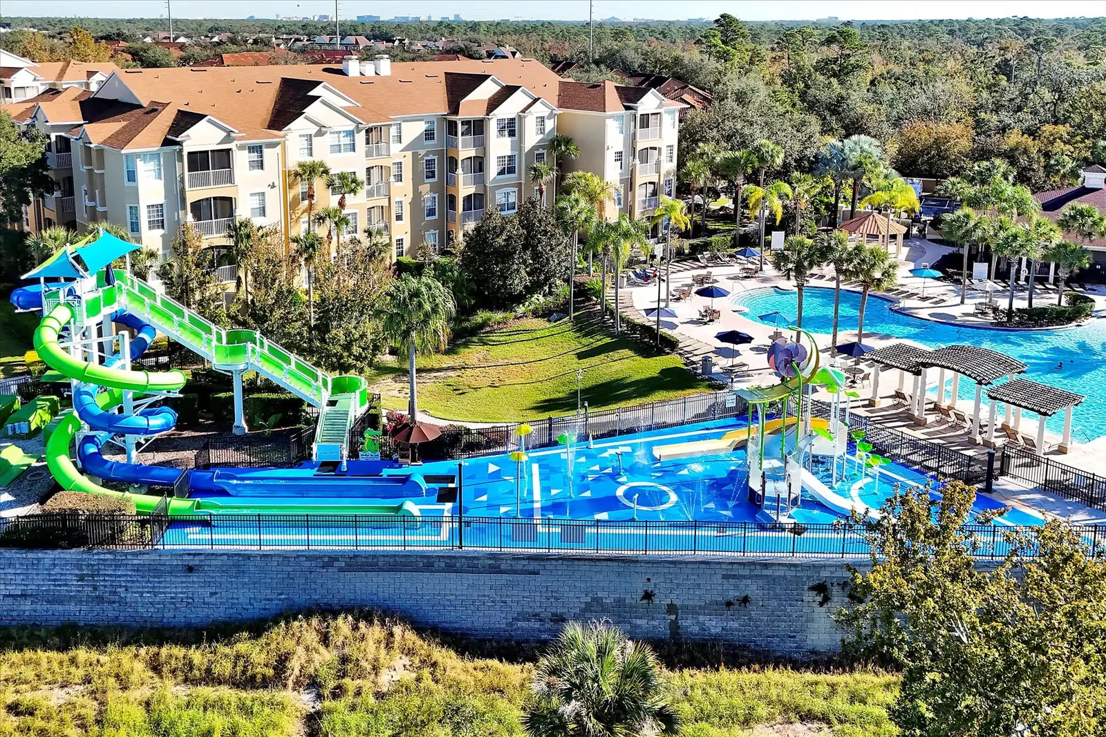 Windsor Hills vs Storey Lake: Which Is Better for a Disney Family Vacation?