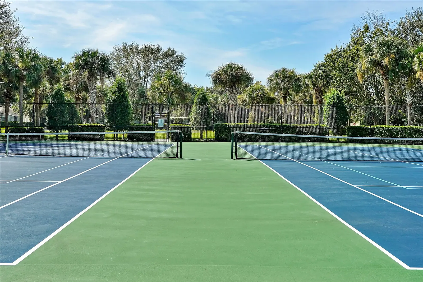 Best Places to Stay Near Disney World With Teenagers