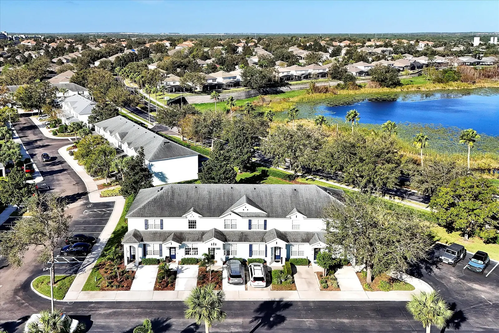 Windsor Hills vs Paradise Palms: Kissimmee Townhomes With Private Pools Compared