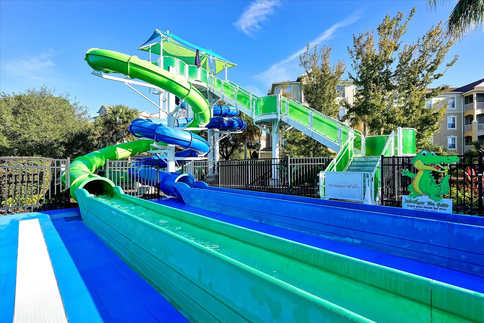 Vacation Rentals Near Disney World With Water Slides and Pools